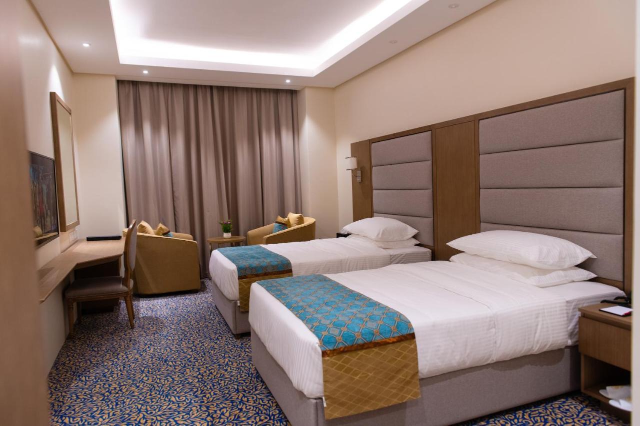 Rozana Hotel Muscat Exteriör bild