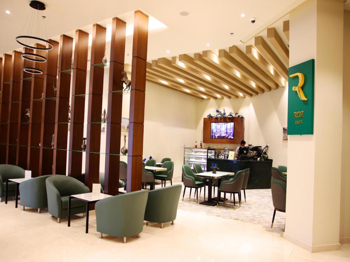 Rozana Hotel Muscat Exteriör bild
