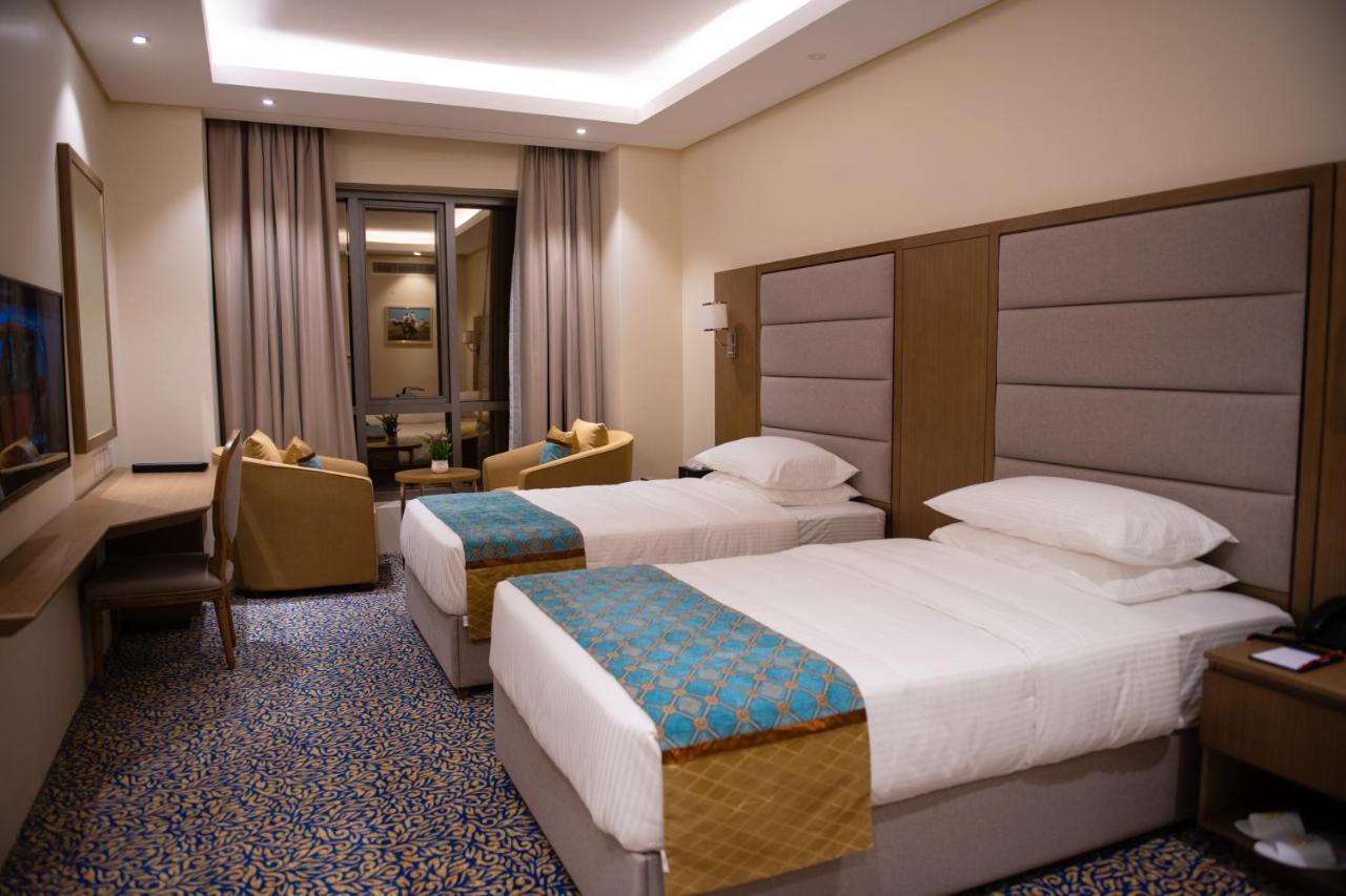 Rozana Hotel Muscat Exteriör bild